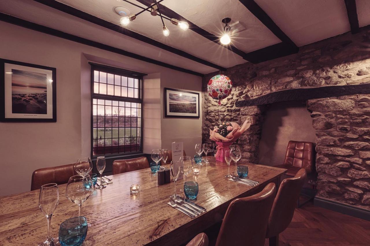 Longlands Inn & Cottages Carnforth Extérieur photo The restaurant at The Old Stamp House