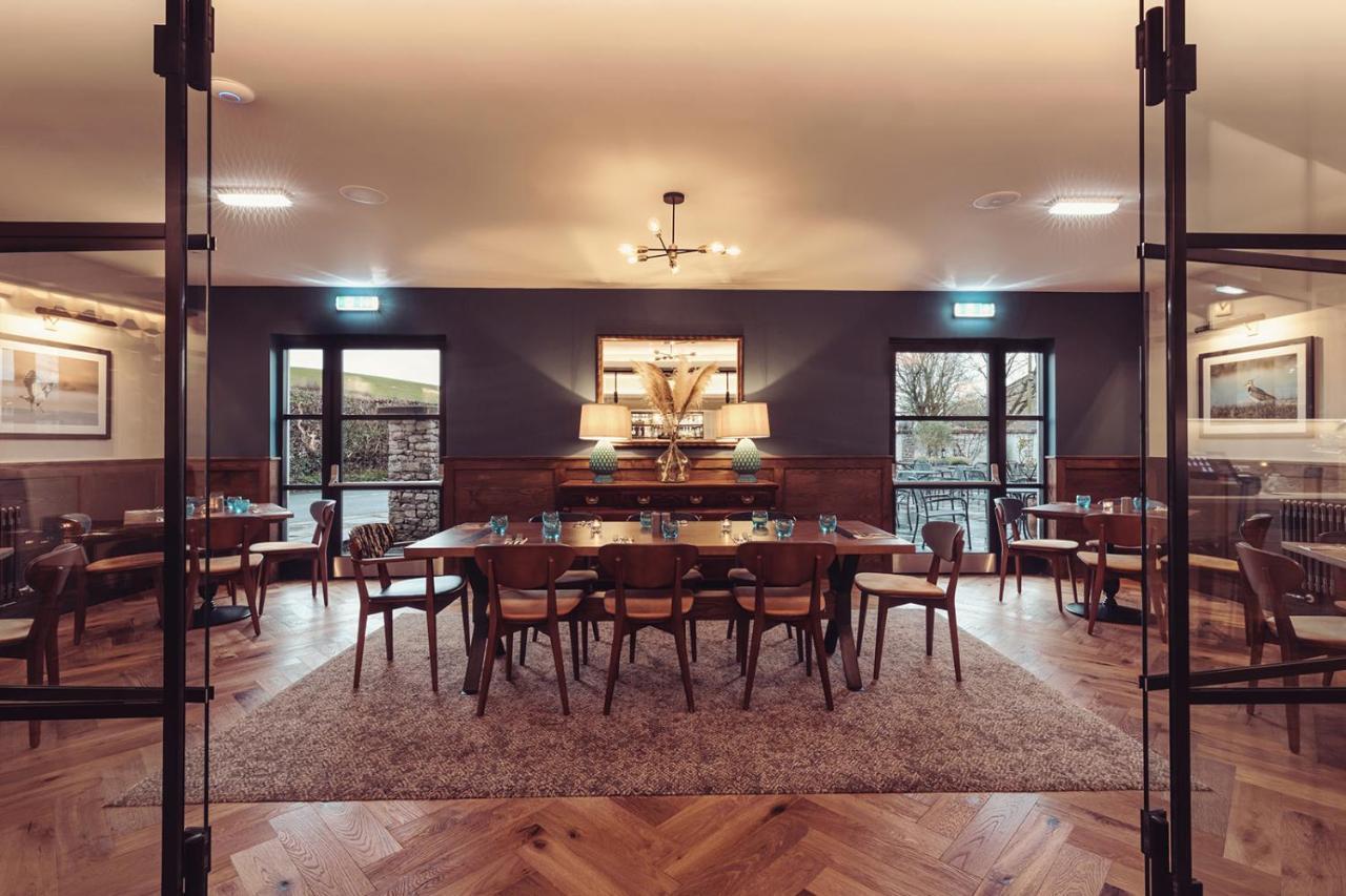 Longlands Inn & Cottages Carnforth Extérieur photo The restaurant at the hotel