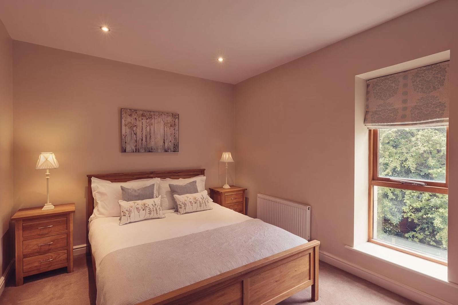 Longlands Inn & Cottages Carnforth Extérieur photo A bedroom at the Old Vicarage