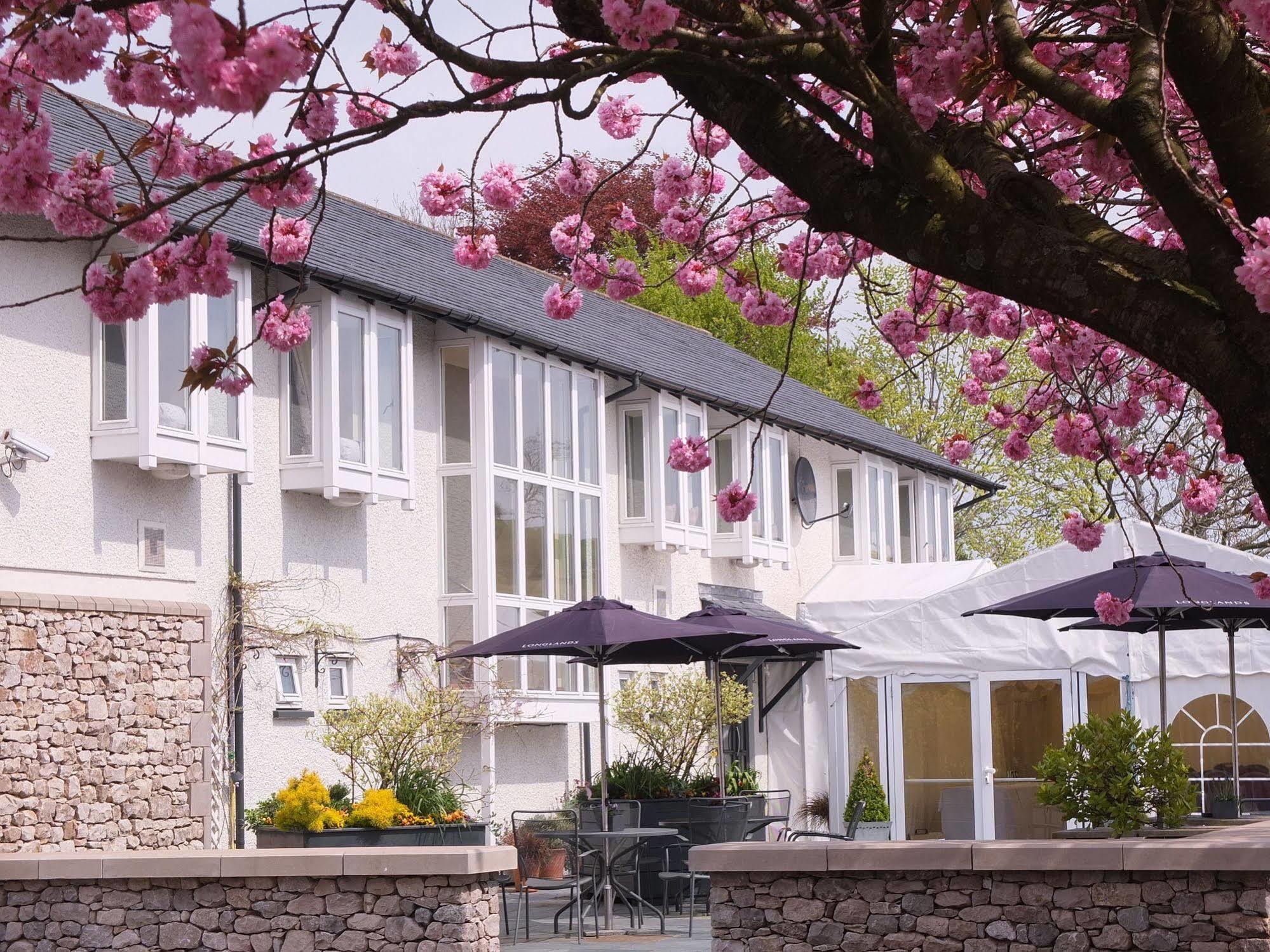 Longlands Inn & Cottages Carnforth Extérieur photo The hotel in 2011